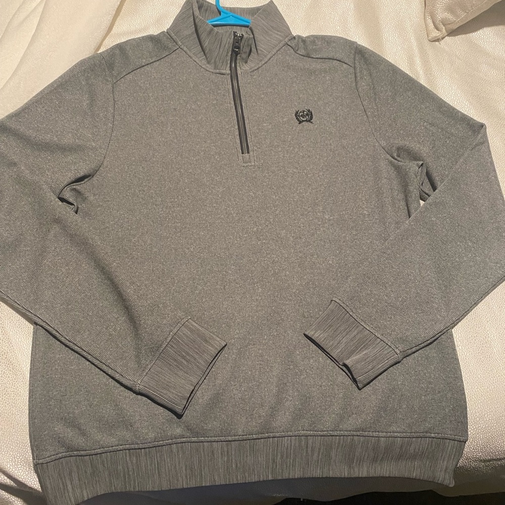 Men’s light weight sweater